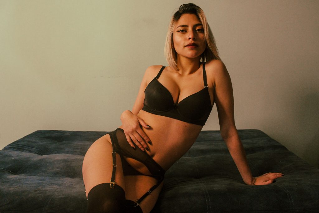 Gurgaon Russian Escorts | He Pounds Her Creamy Pussy Until She Squirts